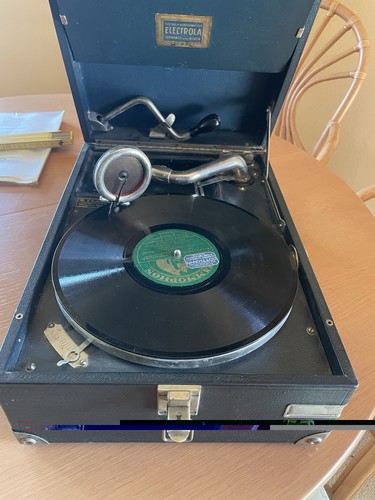 Antikes koffergrammophon - antikes,