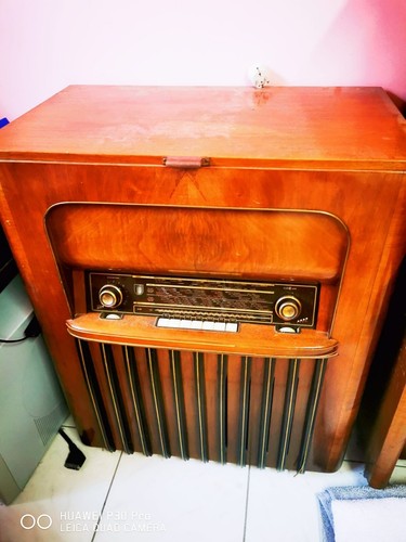 Antike phonoschrank mit - antike, phonoschrank,