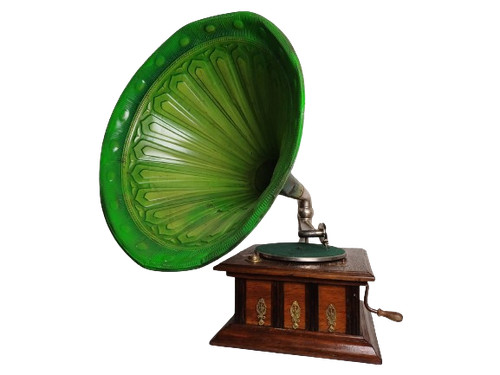 Gramophone horn driven - gramophone, horn-driven